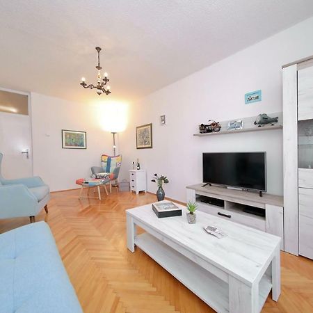 Apartman Lana In City Centre With Garage Zadar Exterior photo