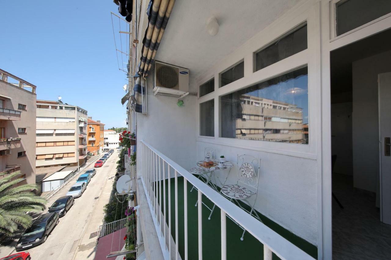Apartman Lana In City Centre With Garage Zadar Exterior photo