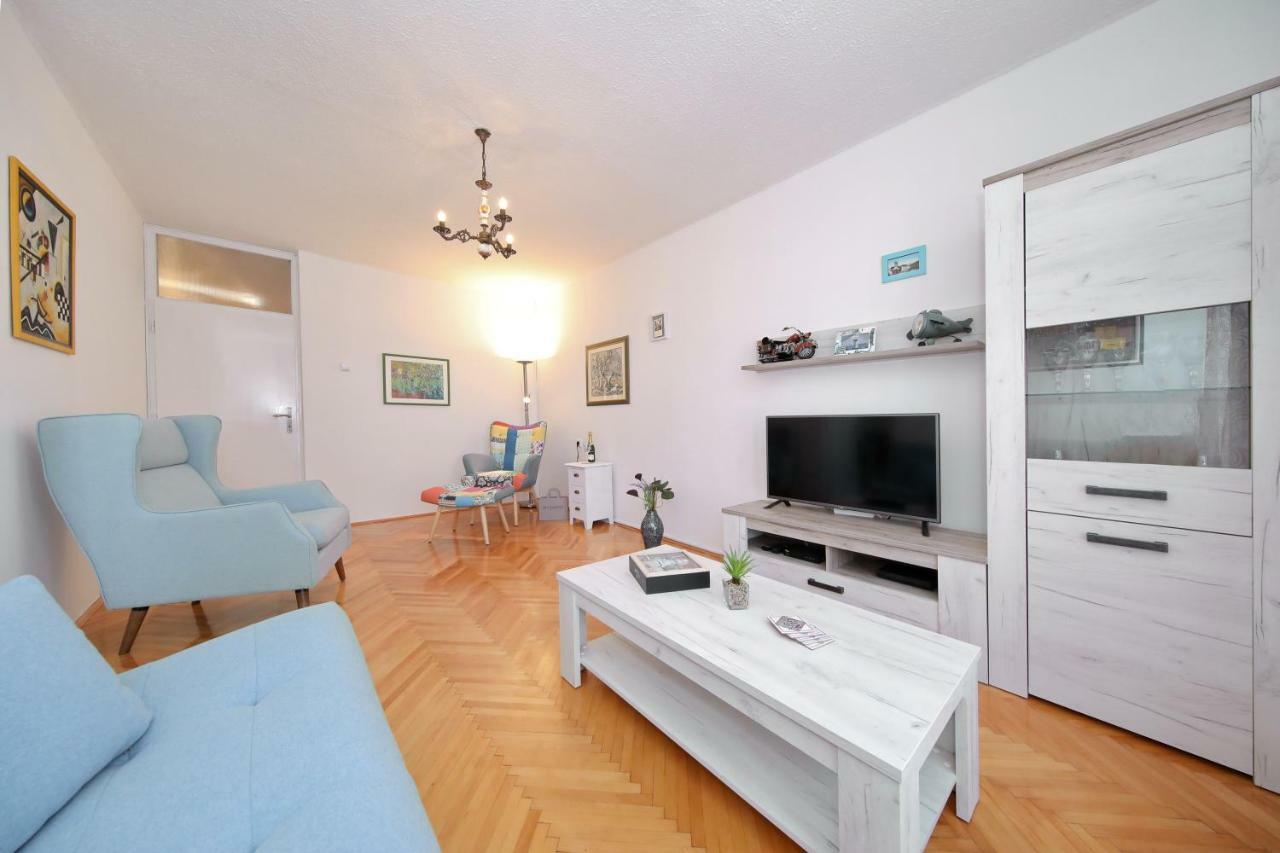 Apartman Lana In City Centre With Garage Zadar Exterior photo