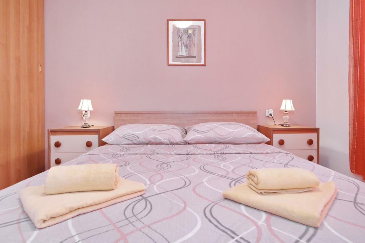 Apartman Lana In City Centre With Garage Zadar Exterior photo