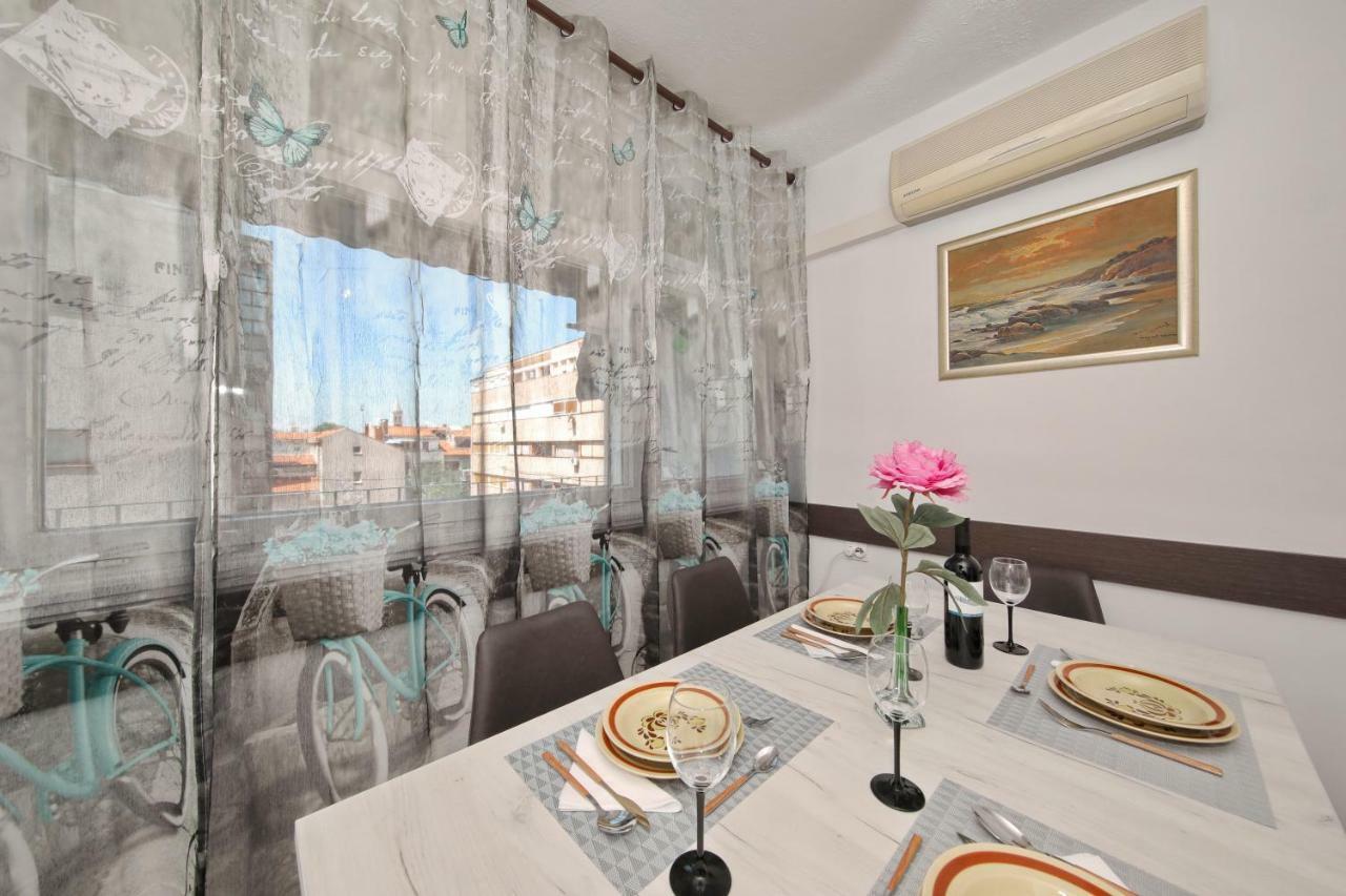 Apartman Lana In City Centre With Garage Zadar Exterior photo