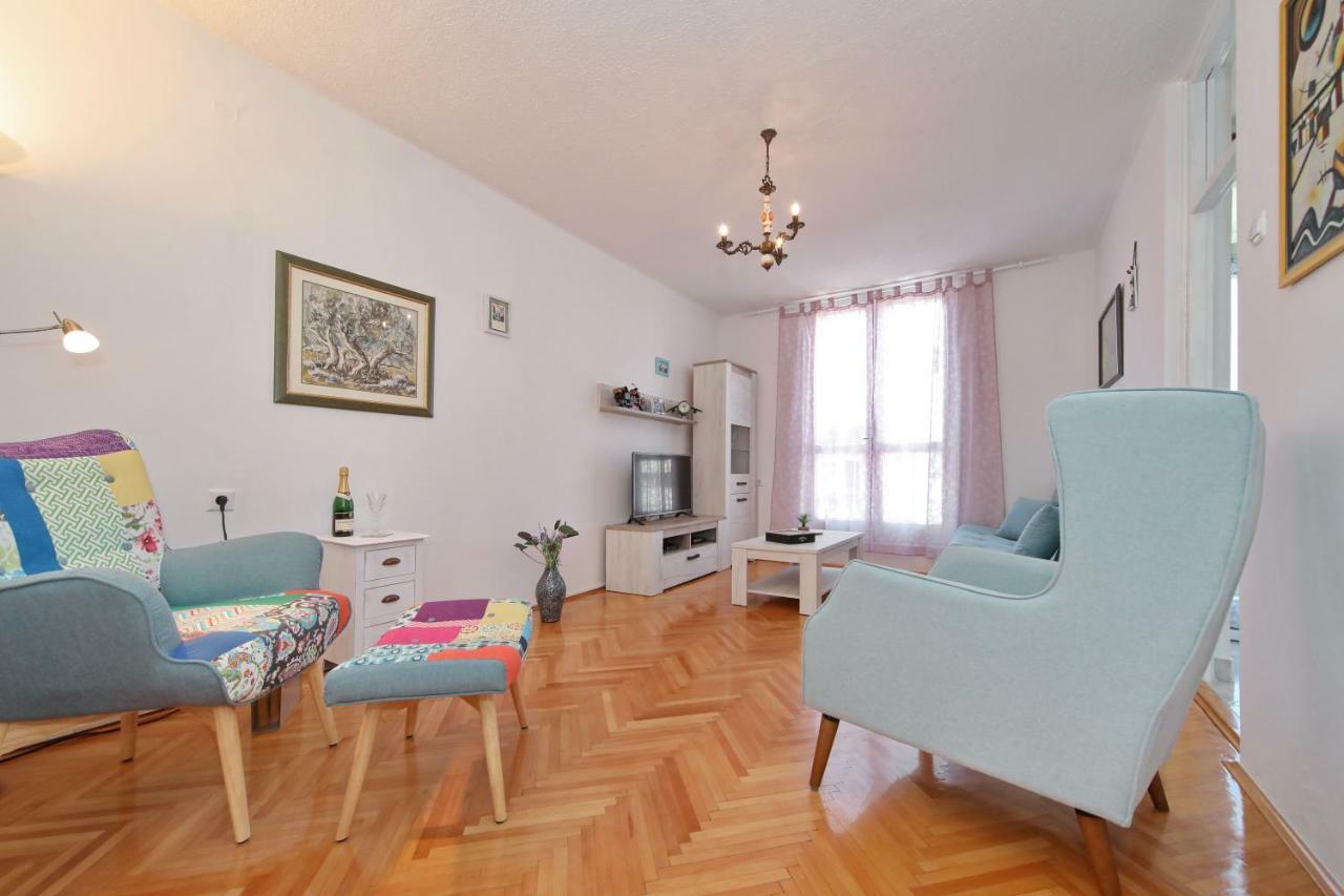 Apartman Lana In City Centre With Garage Zadar Exterior photo